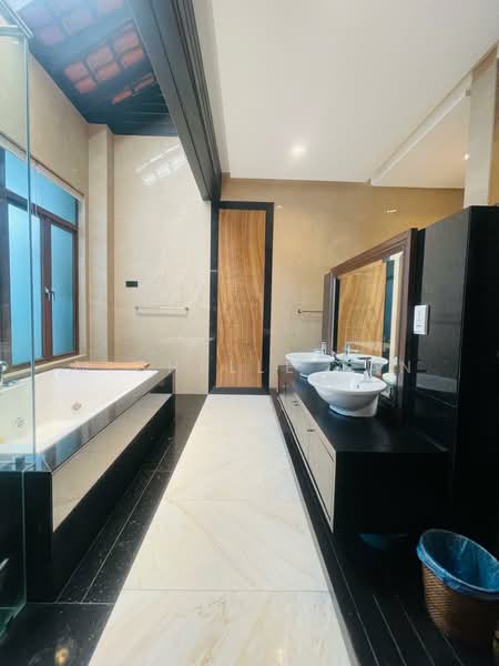 Bungalow for Rent in Taman U Thant (Ampang) - Michelle Tan - Bathroom - PropertyGuru.com.my