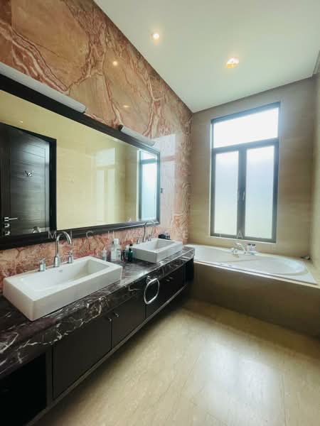Bungalow for Rent in Taman U Thant (Ampang) - Michelle Tan - Bathroom - PropertyGuru.com.my