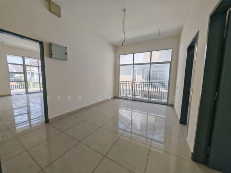 Semi-Detached House for Sale in Ipoh (Perak) - Derrick Chung - Living Room - PropertyGuru.com.my
