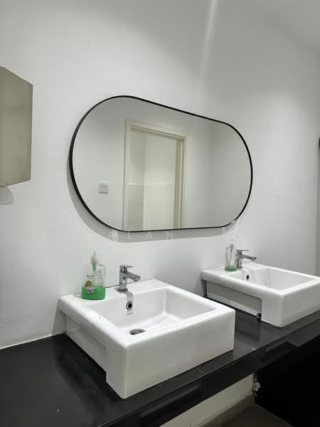Office for Sale in Bandar Damansara Perdana (Damansara Perdana) - Alan . - Bathroom - PropertyGuru.com.my