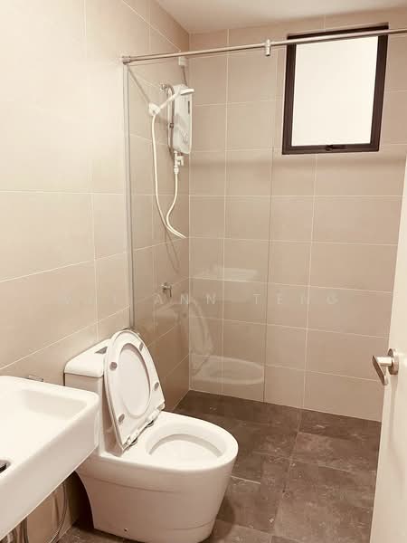 Servis Apartment untuk Dijual di Far East - Wai Ann Teng - Bathroom - PropertyGuru.com.my