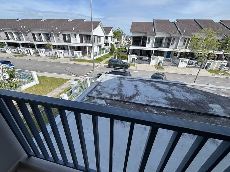 Rumah Teres 2 Tingkat untuk Dijual di Kampung Baharu (Gelang Patah) - Wee Howe - Exterior - PropertyGuru.com.my
