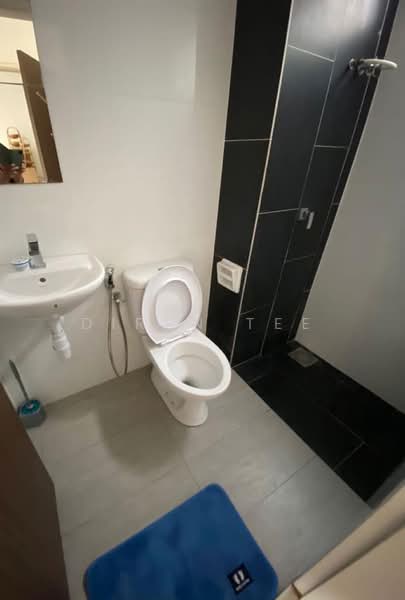 Service Residence for Sale at Seasons Garden Residences - Diren Tee - Bathroom - PropertyGuru.com.my