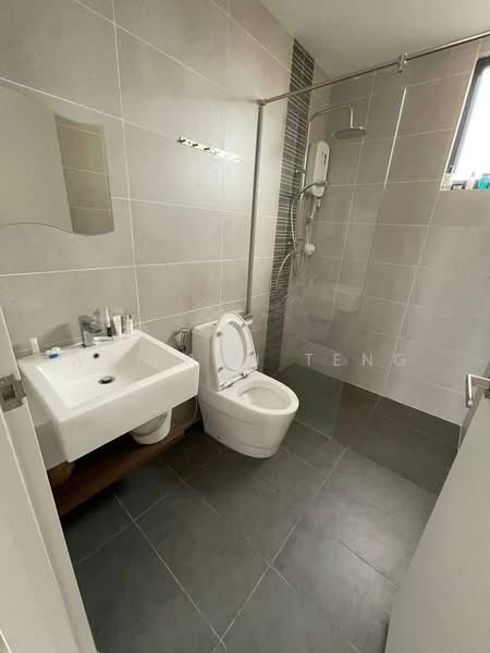 Servis Apartment untuk Dijual di Far East - Wai Ann Teng - Bathroom - PropertyGuru.com.my