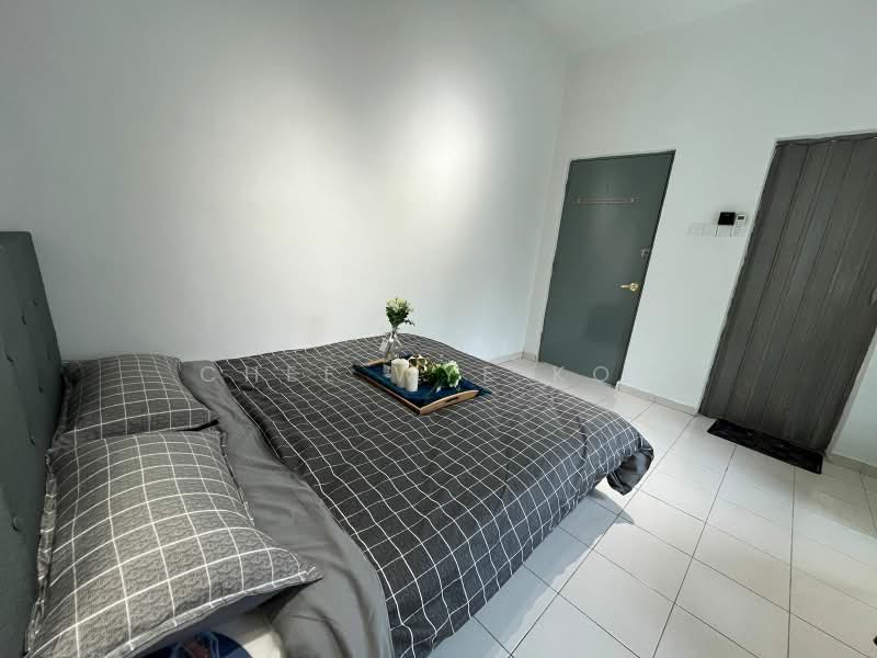 Apartment for Rent at Pangsapuri Lagoon Perdana - Chee Wye Kok - Bedroom - PropertyGuru.com.my