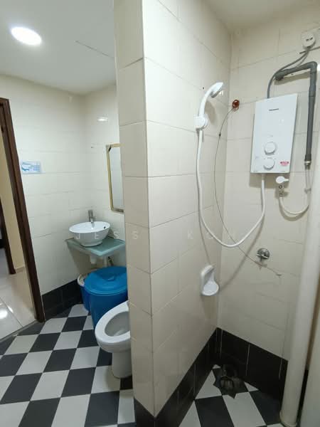 Service Residence for Rent at The Embassy (Bangunan Duta Impian) - Jessy Koh - Bathroom - PropertyGuru.com.my