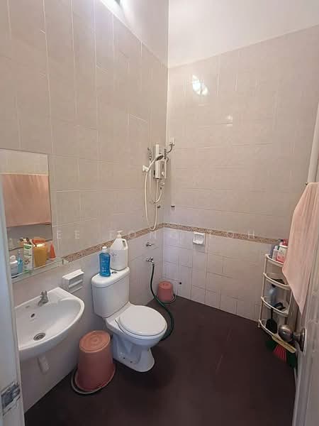 1-storey Terraced House for Sale in Taman Seri Austin (Tebrau) - Ee Fong Toh - PropertyGuru.com.my
