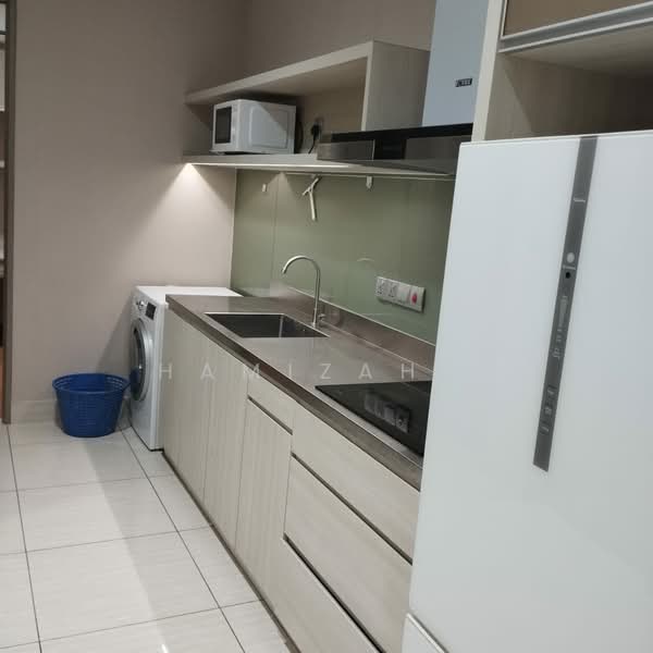 Service Residence for Rent at Serviced Residence @ Shaftsbury Putrajaya - Hamizah . - Kitchen - PropertyGuru.com.my