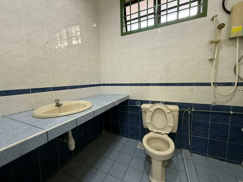 2-storey Terraced House for Sale in Taman Daya (Johor Bahru) - Beyny Gan - Bathroom - PropertyGuru.com.my