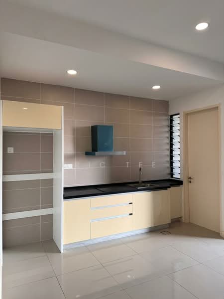 Servis Apartment untuk Disewa di D'Pristine - Eric Tee - Kitchen - PropertyGuru.com.my