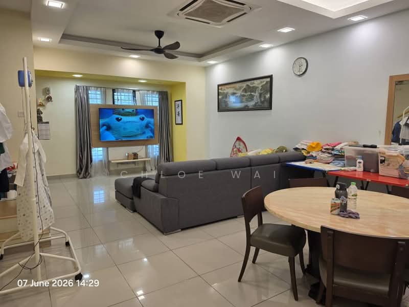 Rumah Teres 2 Tingkat untuk Dijual di Taman Putra Impiana (Puchong) - Chloe Wai - Living Room - PropertyGuru.com.my