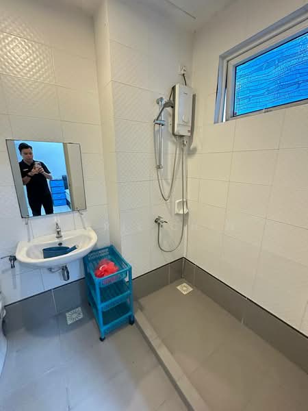 Servis Apartment untuk Disewa di Seasons Amara Larkin - April Chin - Bathroom - PropertyGuru.com.my
