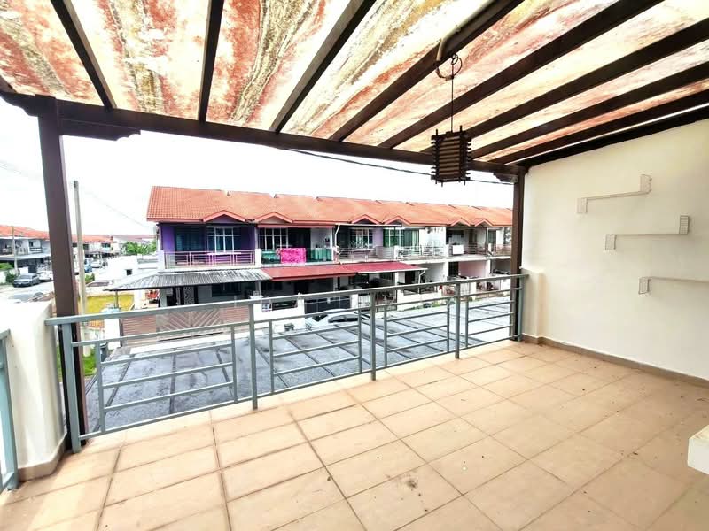 Rumah Teres 2 Tingkat untuk Dijual di Taman Scientex Senai (Senai) - Ida Aziz - Balcony - PropertyGuru.com.my