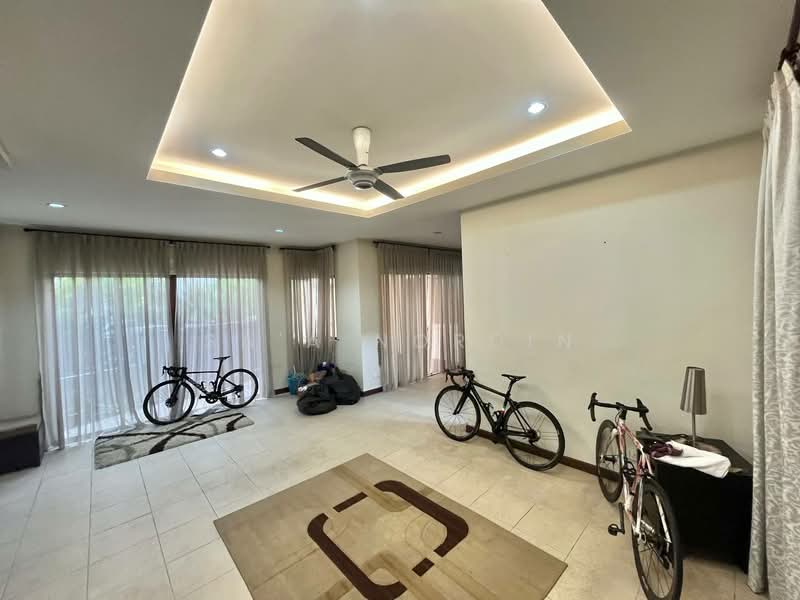 Rumah Teres untuk Dijual di Bukit Jelutong (Shah Alam) - Sa'a Nordin - Living Room - PropertyGuru.com.my