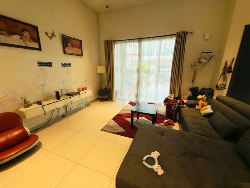 3-storey Terraced House for Sale in Dolomite Templer (Rawang) - Kwong Xiao Wei - Living Room - PropertyGuru.com.my