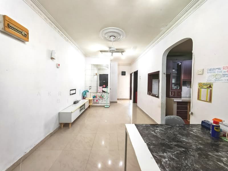 Pangsapuri untuk Dijual di Enggang Apartment - Akramin Firdaus Bin Mokhtar - PropertyGuru.com.my