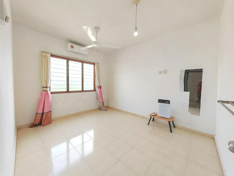 Pangsapuri untuk Dijual di Enggang Apartment - Akramin Firdaus Bin Mokhtar - PropertyGuru.com.my