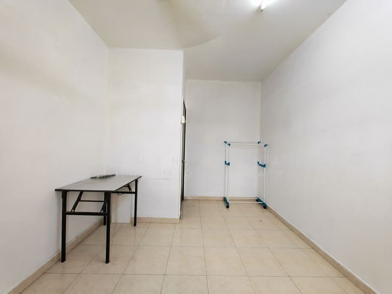 Pangsapuri untuk Dijual di Enggang Apartment - Akramin Firdaus Bin Mokhtar - PropertyGuru.com.my