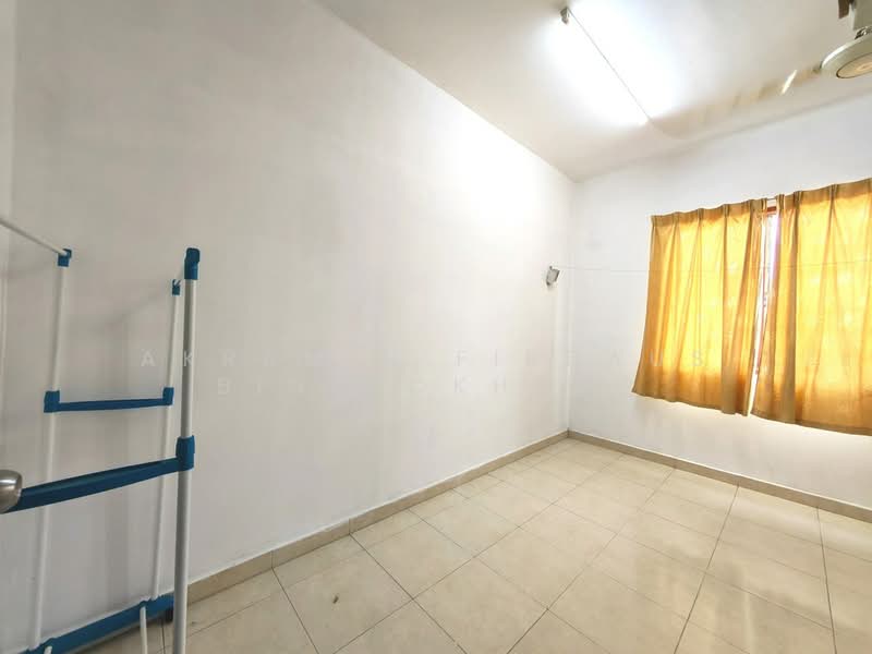 Pangsapuri untuk Dijual di Enggang Apartment - Akramin Firdaus Bin Mokhtar - PropertyGuru.com.my