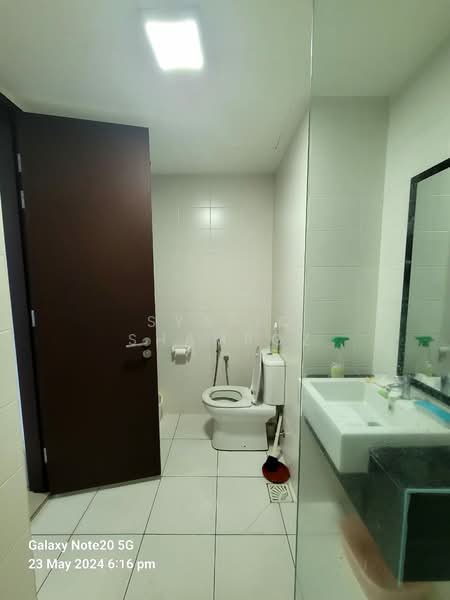 Servis Apartment untuk Dijual di Trefoil - Syafiq Shamroz - Bathroom - PropertyGuru.com.my