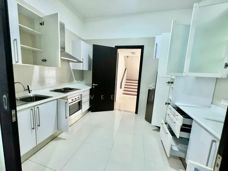 Semi-Detached House for Sale in Tanjung Tokong (Penang) - Quvee Ooi - Kitchen - PropertyGuru.com.my