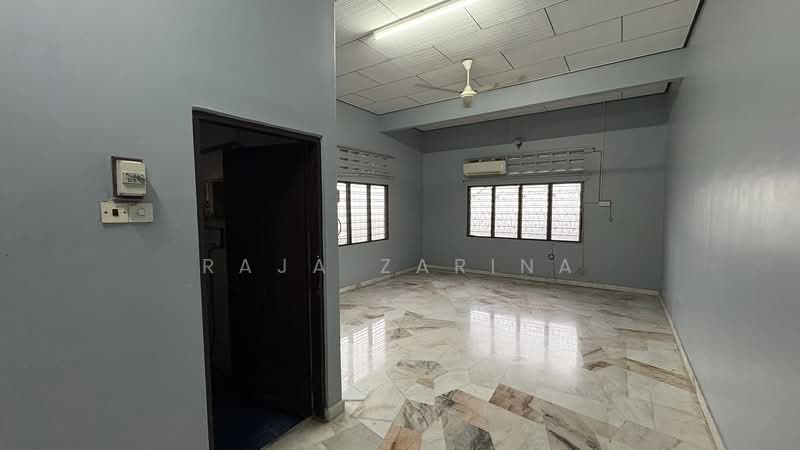 Rumah Banglo untuk Dijual di Meru Heights (Ipoh) - Raja Zarina - Interior - PropertyGuru.com.my