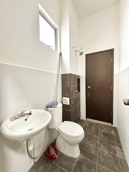 Terraced House for Sale in Johor Bahru (Johor) - Ida Aziz - Bathroom - PropertyGuru.com.my