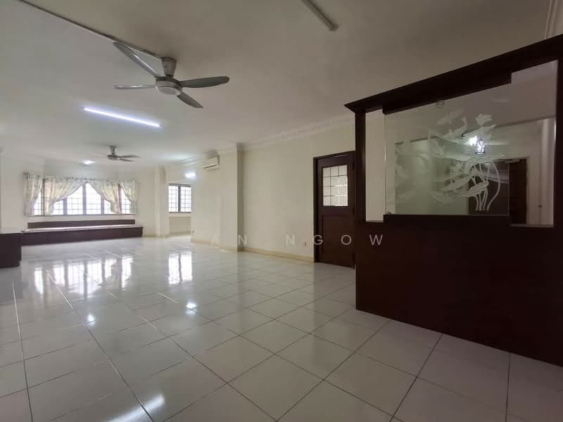 Condominium for Sale at Angkupuri Condominium - Ivan Ngow - Living Room - PropertyGuru.com.my