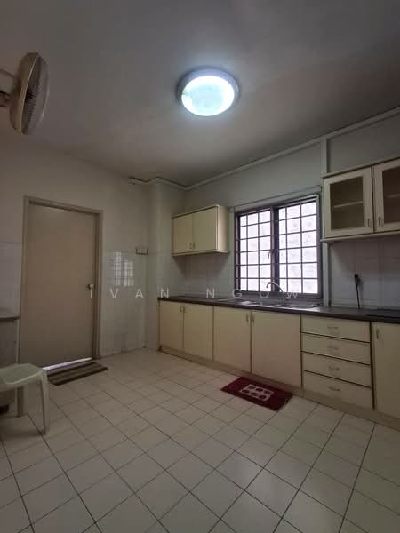 Condominium for Sale at Angkupuri Condominium - Ivan Ngow - Kitchen - PropertyGuru.com.my
