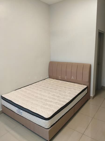 Servis Apartment untuk Disewa di SkyLake Residence - Eric Sea - Bedroom - PropertyGuru.com.my