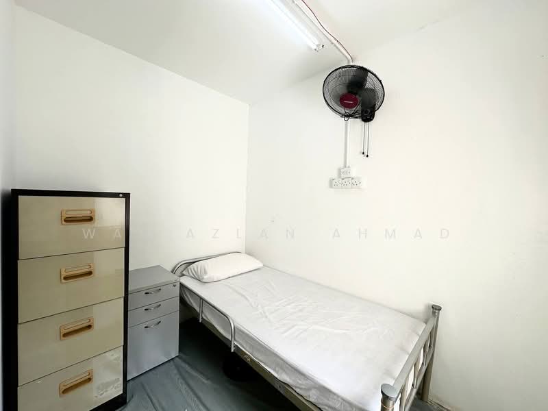 Rumah Flat untuk Dijual di PKNS Flat Seksyen 1 - Wan Azlan Ahmad - PropertyGuru.com.my
