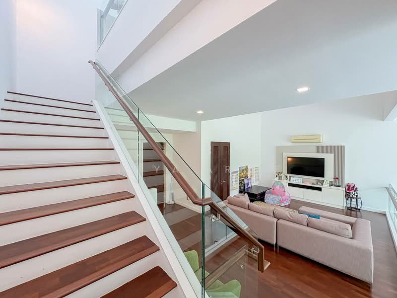 Rumah Teres 3 Tingkat untuk Dijual di Bukit Jelutong (Shah Alam) - BILYA ARIFF - Living Room - PropertyGuru.com.my