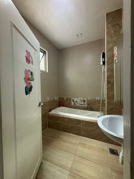 Rumah Kluster untuk Dijual di Austin Heights (Tebrau) - Beyny Gan - Bathroom - PropertyGuru.com.my