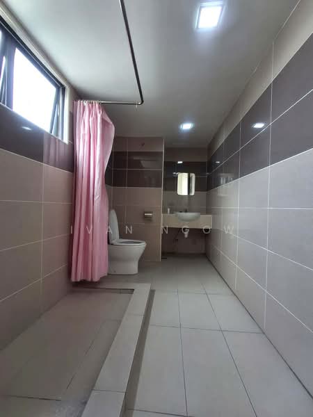 Condominium for Sale at Angkupuri Condominium - Ivan Ngow - Master Bathroom View 1 - PropertyGuru.com.my