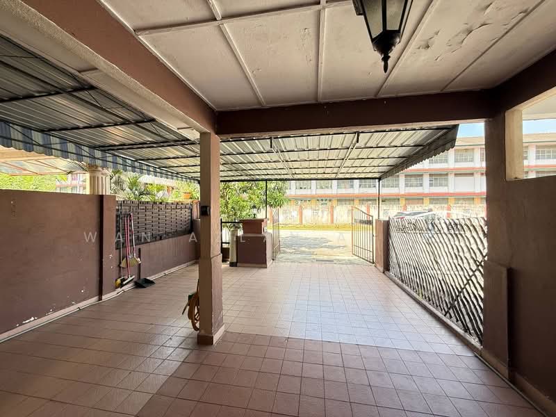 Rumah Teres 2 Tingkat untuk Dijual di TAMAN PUCHONG UTAMA (Puchong) - Wan Azlan Ahmad - PropertyGuru.com.my