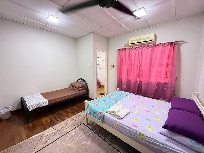 Rumah Teres 2 Tingkat untuk Dijual di TAMAN PUCHONG UTAMA (Puchong) - Wan Azlan Ahmad - PropertyGuru.com.my