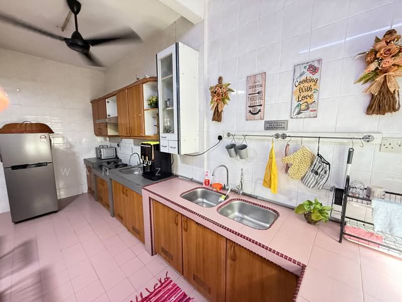 Rumah Teres 2 Tingkat untuk Dijual di TAMAN PUCHONG UTAMA (Puchong) - Wan Azlan Ahmad - PropertyGuru.com.my
