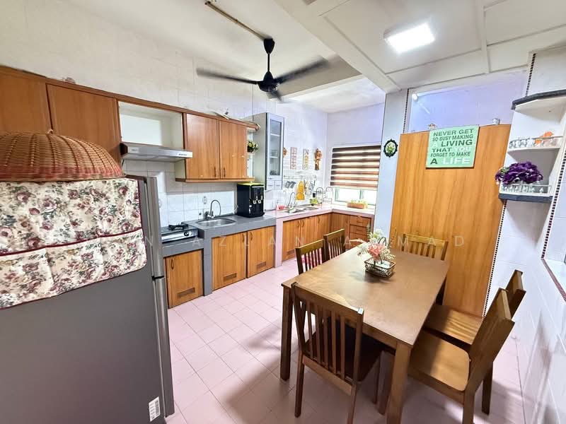 Rumah Teres 2 Tingkat untuk Dijual di TAMAN PUCHONG UTAMA (Puchong) - Wan Azlan Ahmad - PropertyGuru.com.my