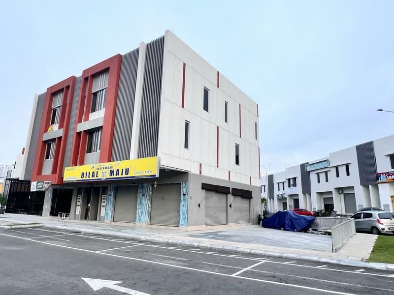Shop / Office for Rent in Nilai (Negeri Sembilan) - Maznee Realtor - Exterior - PropertyGuru.com.my