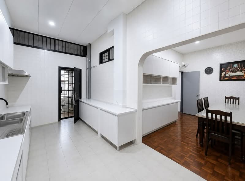 Rumah Berkembar untuk Dijual di Taman Tasek (Johor Bahru) - Alicia Fong - Kitchen - PropertyGuru.com.my