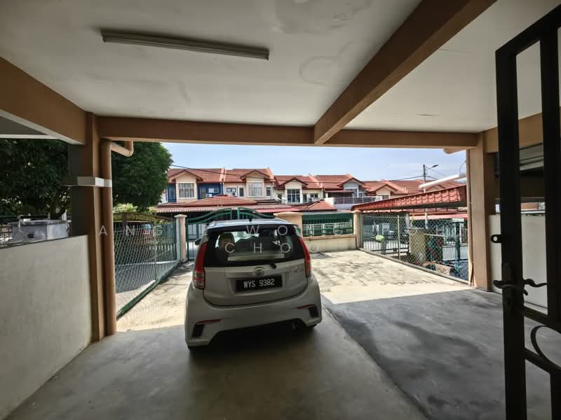 Rumah Teres 2 Tingkat untuk Dijual di Taman Sri Keledang (Mantin) - Angie Wong Poh Choo - Exterior - PropertyGuru.com.my