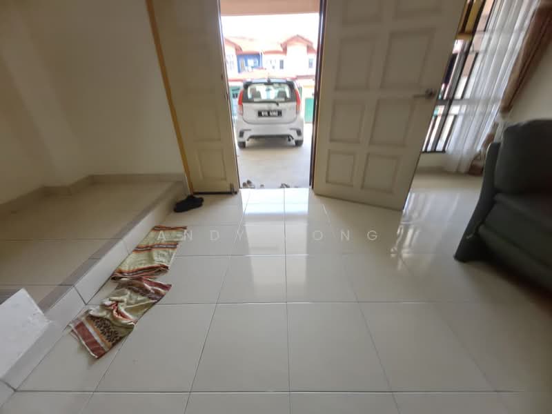 Rumah Teres 2 Tingkat untuk Dijual di Taman Sri Keledang (Mantin) - Andy Wong - Entrance - PropertyGuru.com.my