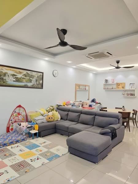 Rumah Teres 2 Tingkat untuk Dijual di Taman Putra Impiana (Puchong) - Evan Goh - Living Room - PropertyGuru.com.my