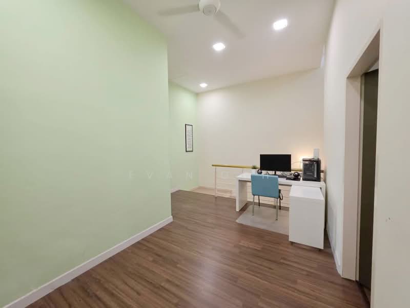 Rumah Teres 2 Tingkat untuk Dijual di Taman Putra Impiana (Puchong) - Evan Goh - Study - PropertyGuru.com.my