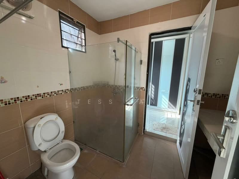Rumah Teres 2 Tingkat untuk Disewa di Kepong (Kuala Lumpur) - Tess Tan - Bathroom - PropertyGuru.com.my
