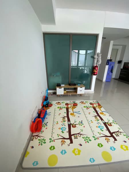 Condominium for Sale at Lake Point Residence - ZF Chua - Living Room - PropertyGuru.com.my