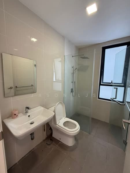 Servis Apartment untuk Disewa di Continew - Jason LJS - Bathroom - PropertyGuru.com.my