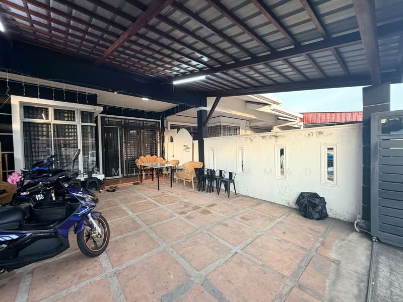 Rumah Teres 1 Tingkat untuk Dijual di Taman Bandar Senawang (Senawang) - Ismi Muhammad - Exterior - PropertyGuru.com.my