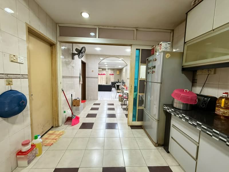 Rumah Teres 2 Tingkat untuk Dijual di Taman Suria (Bandar Sungai Long) - Ethan Lim - Kitchen - PropertyGuru.com.my