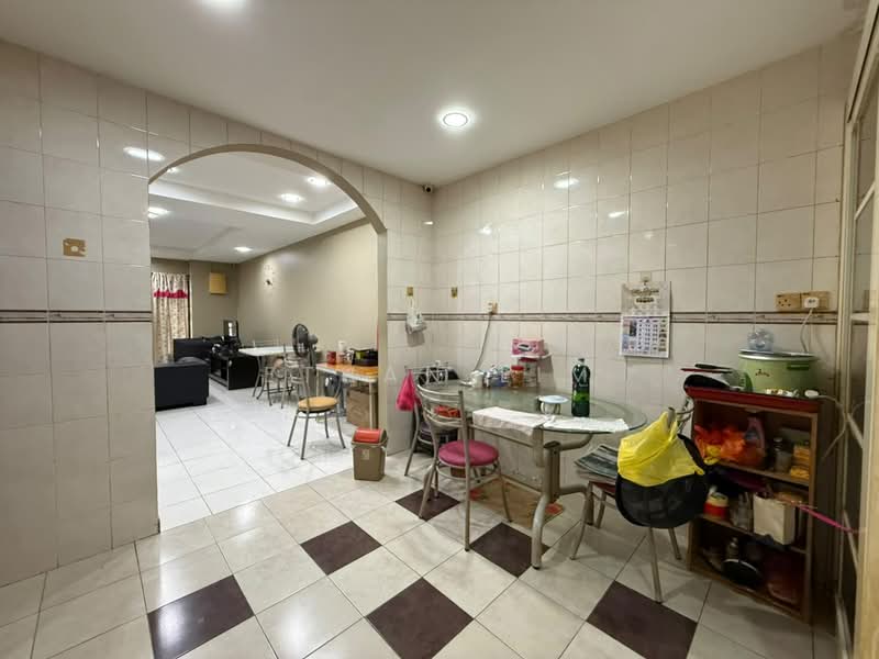 Rumah Teres 2 Tingkat untuk Dijual di Taman Suria (Bandar Sungai Long) - Ethan Lim - Living Room - PropertyGuru.com.my